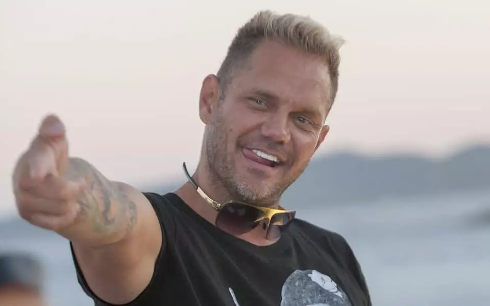 Spanish porn star arrested after man died at his house from inhaling